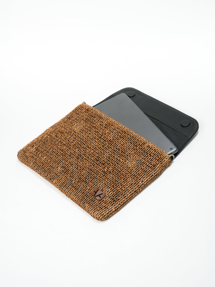 Rustic Brown ipad sleeve with handle