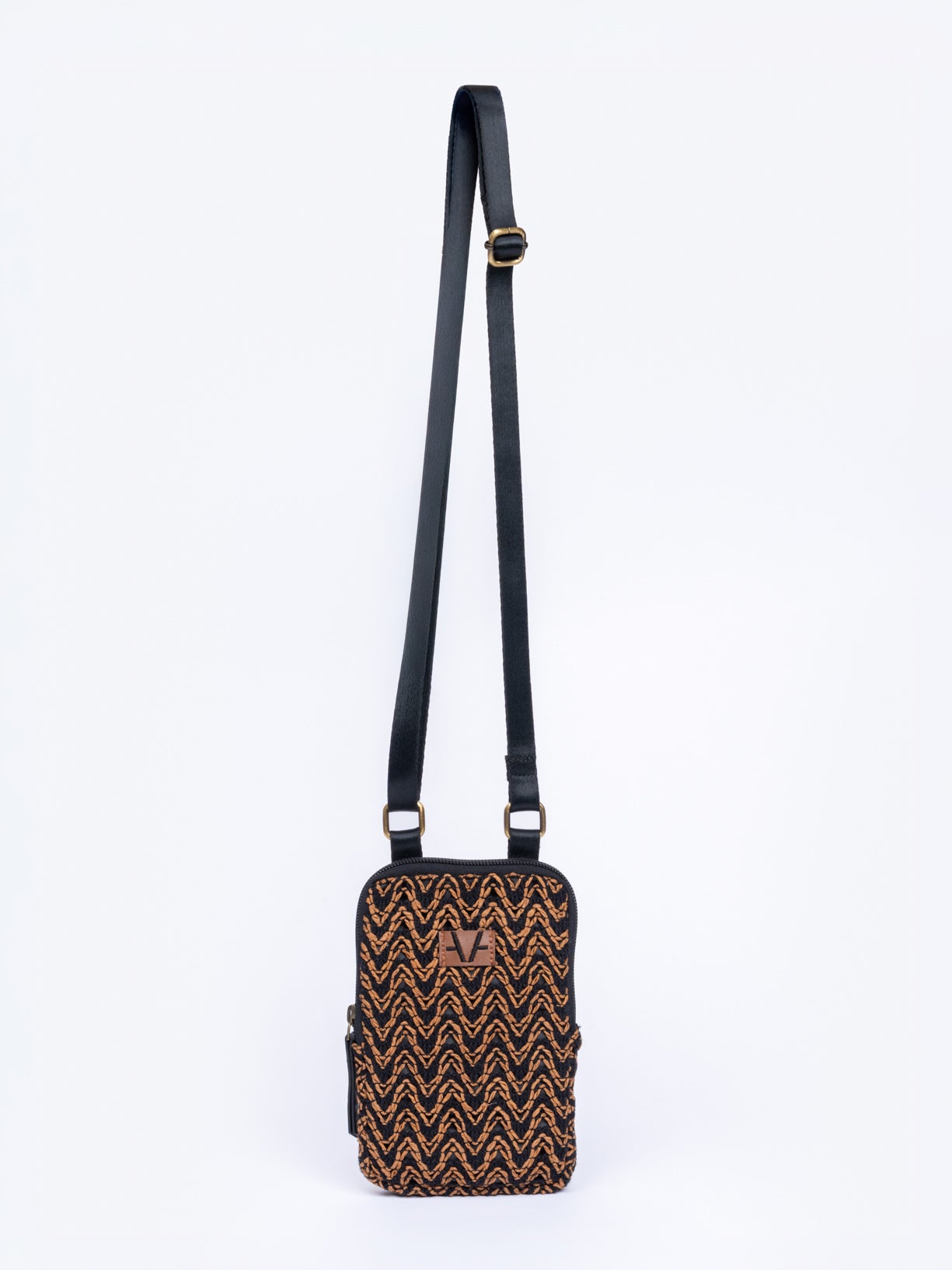 Black dune Mobile pouch