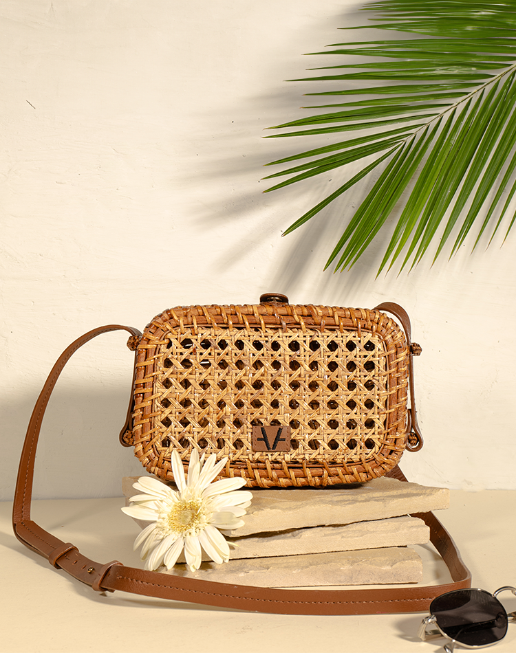 Your Ultimate Guide to Fashionable Sling Bags for Women