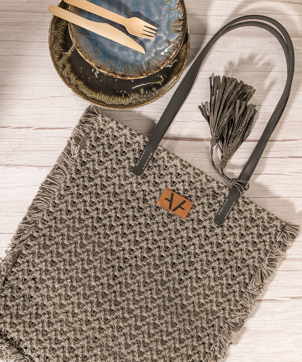 Slate Shadow Shopper