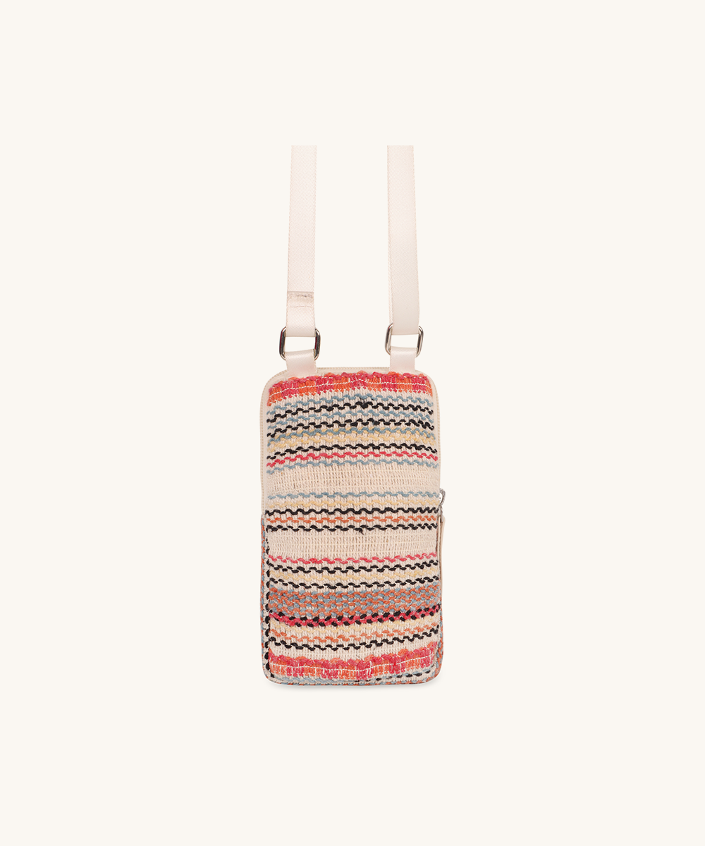 Prismatic mobile pouch