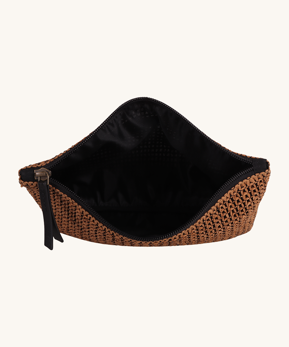 Big Pouch Bag in Rustic Brown