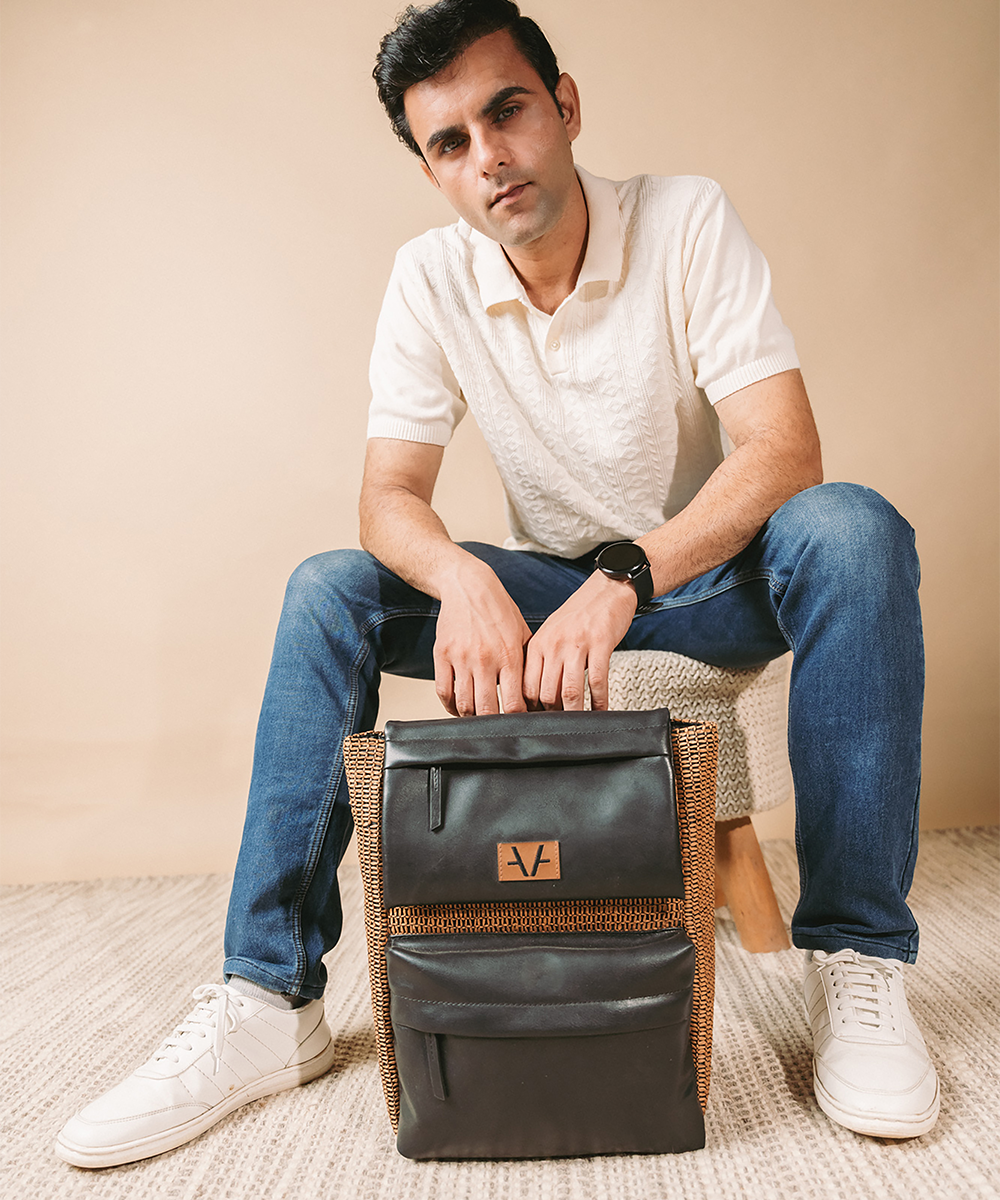 RUSTIC BROWN FLAP BACK PACK