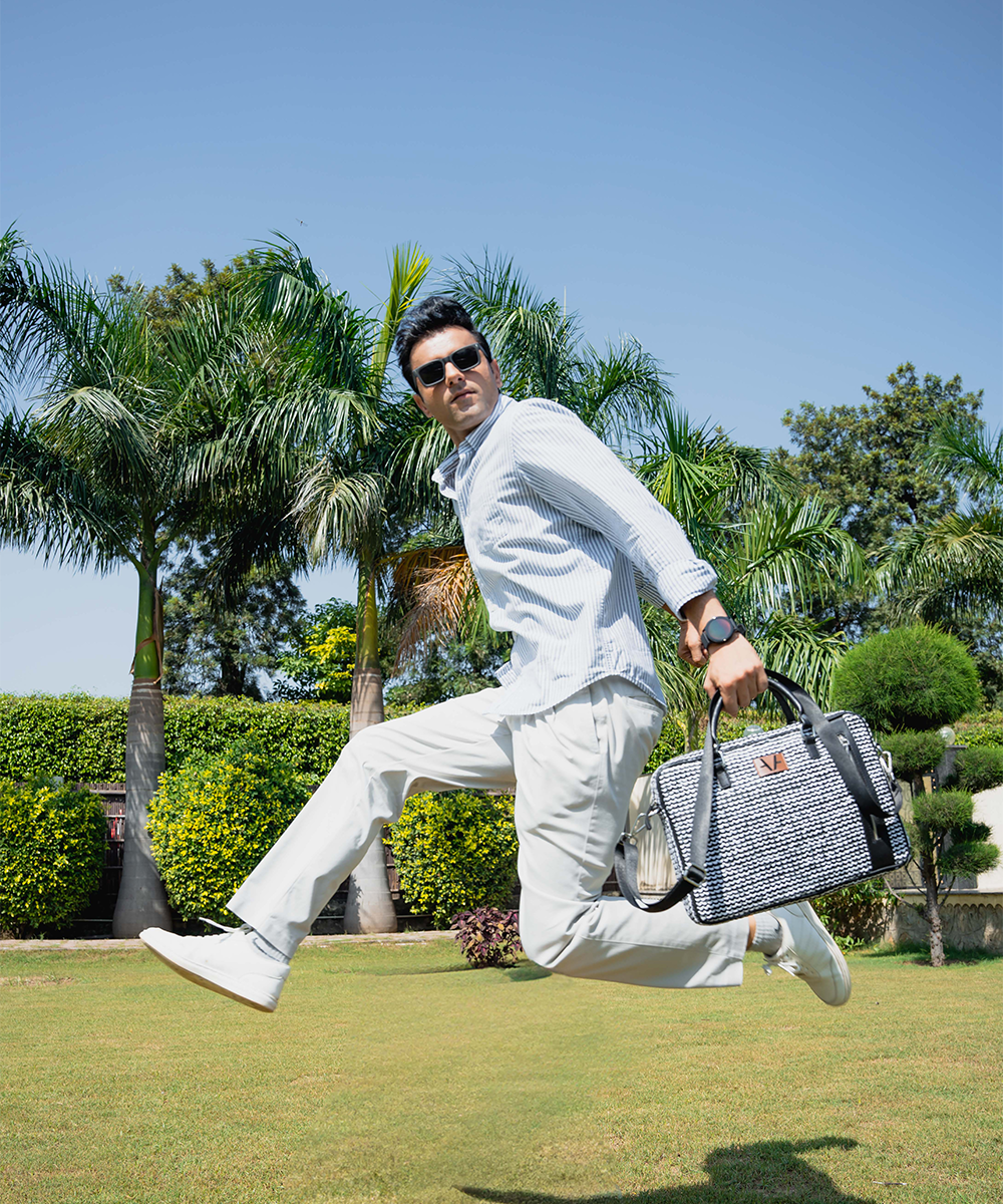 MONOCHROME MOSAIC LAPTOP BAG