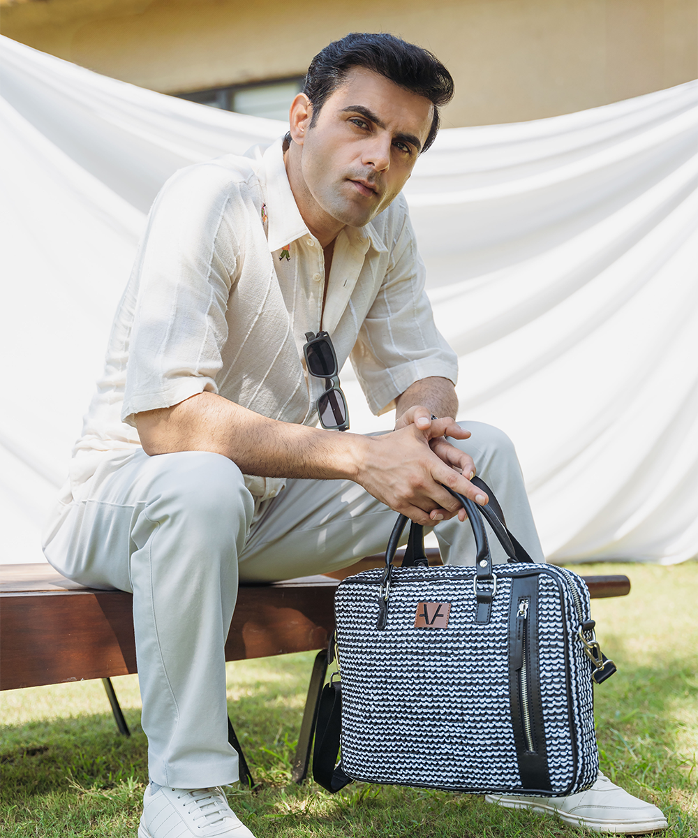MONOCHROME MOSAIC LAPTOP BAG