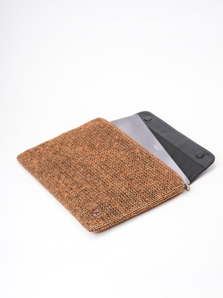 Rustic Brown laptop sleeve with handle