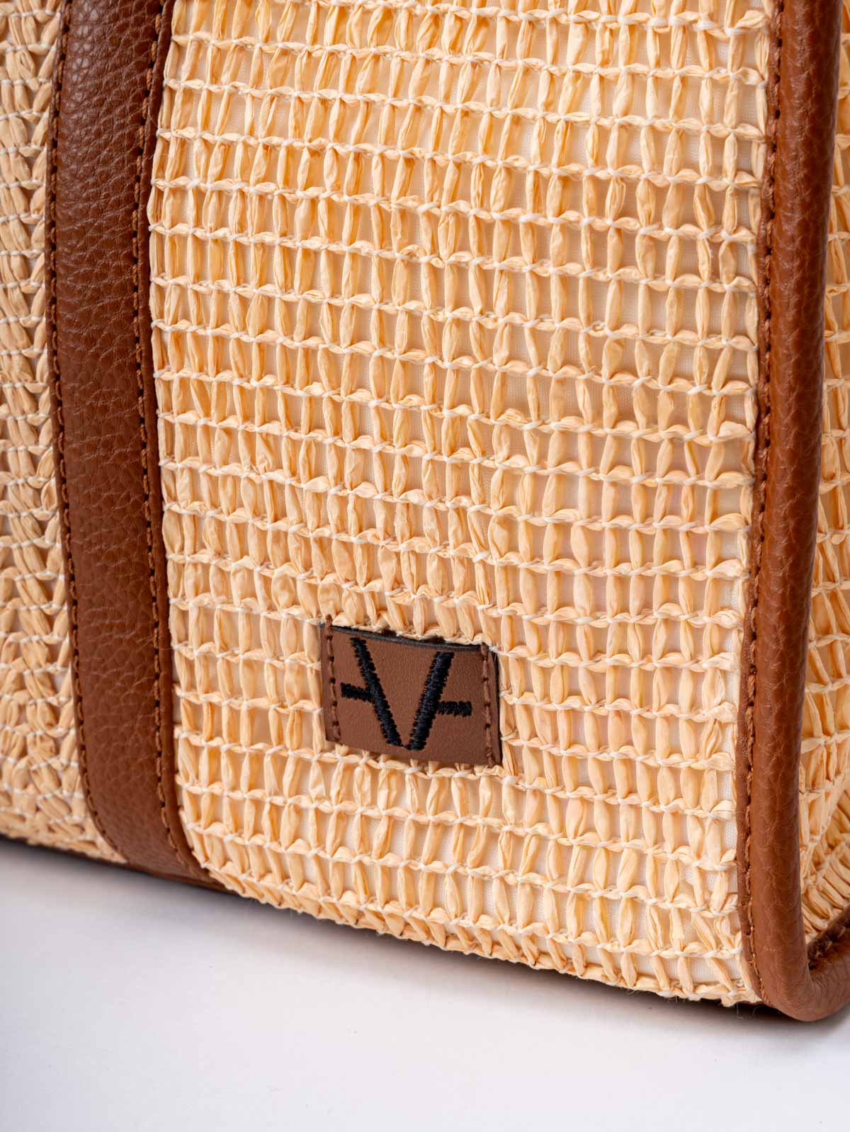 Herring strands the daily tote