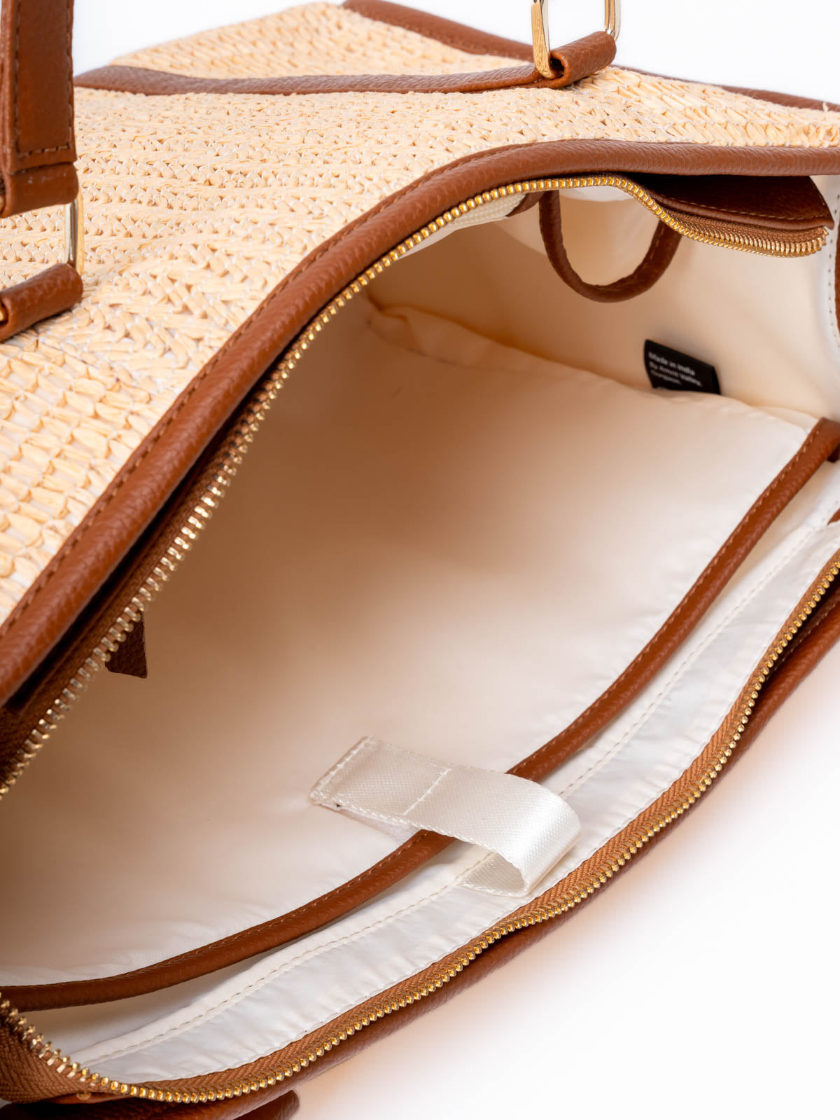 Herring strands the daily tote