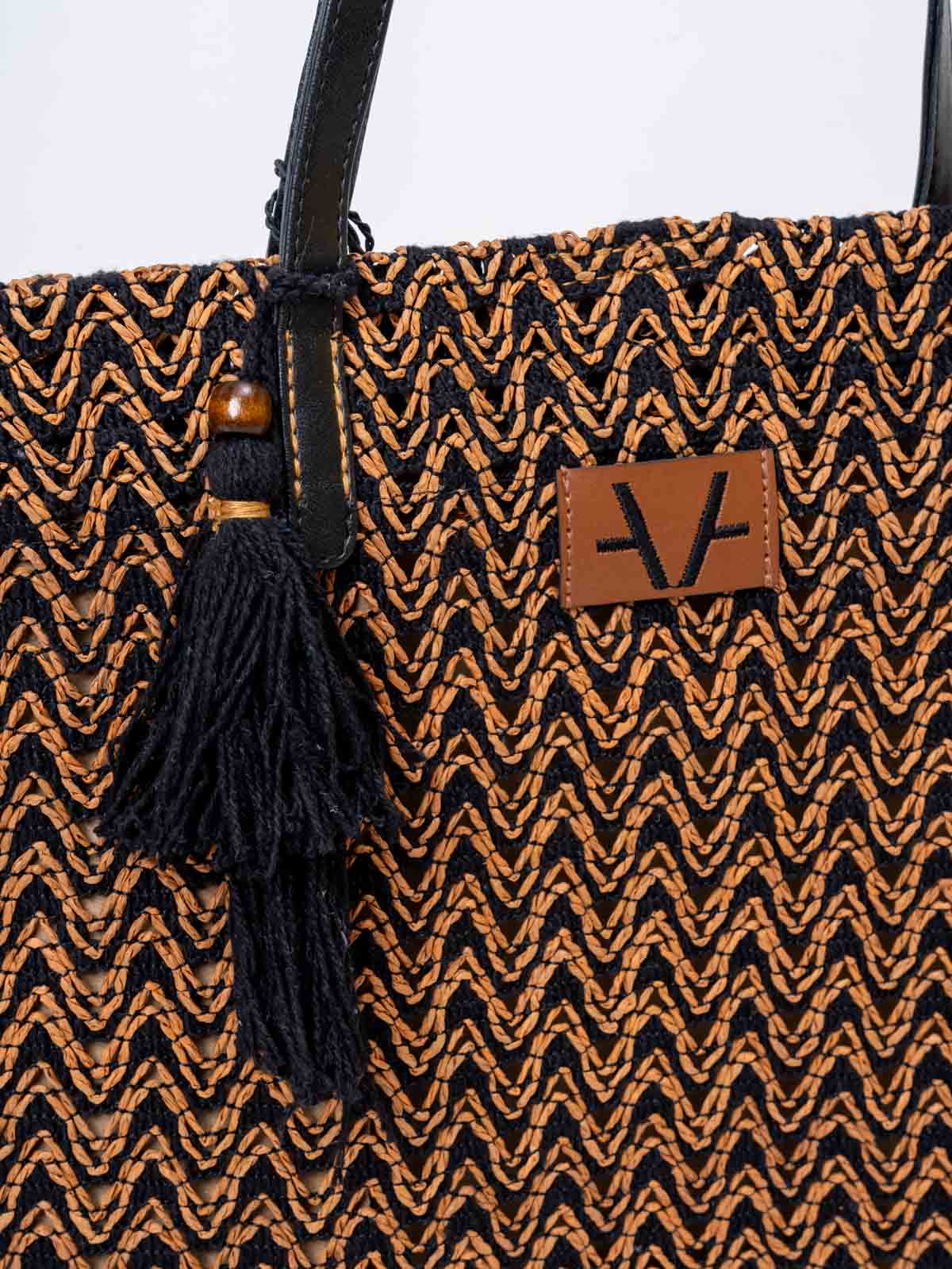 Black Dune shopper